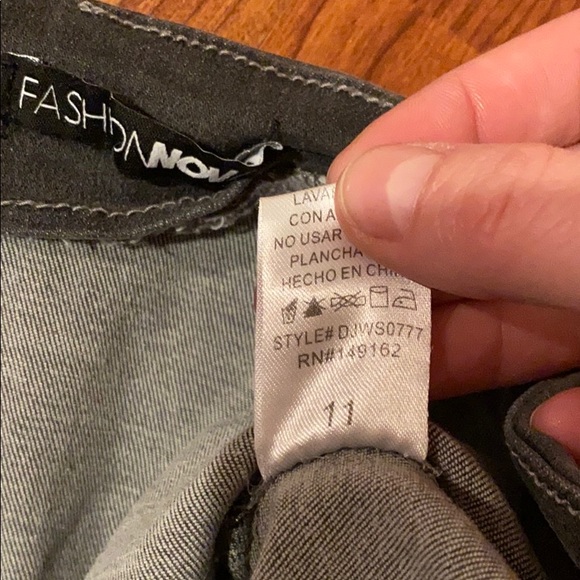 Stretchy fit, flare jeans - Picture 3 of 3